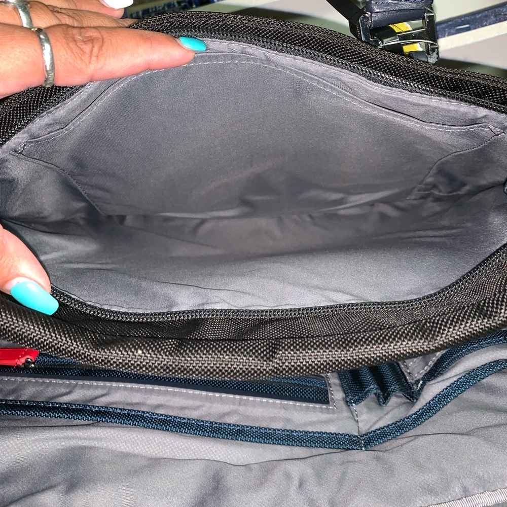 Brief Case - image 5